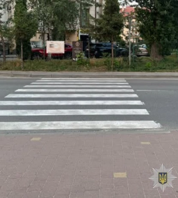 На Львівщині водій KIA NIRO на пішохідному переході скоїв наїзд на односельчанку, - поліція