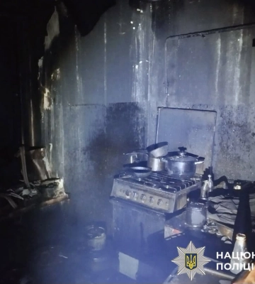 Поліція Київщини встановлює обставини пожежі, внаслідок якої загинули двоє людей