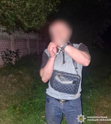 На Київщині обрано запобіжний захід чоловіку, який під час сварки вдарив людину ножем