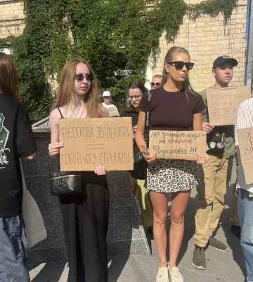 "Федоров back". Харків'яни вийшли на мітинг на підтримку ексміністра оборони