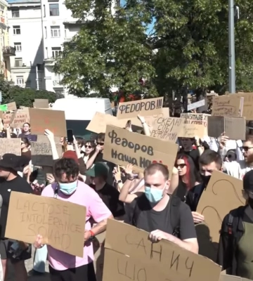У Києві проходить акція проти зміни міністра оборони