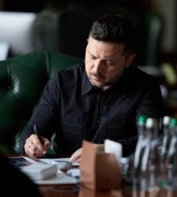 Президент нагородив трьох жителів Полтавщини з нагоди Дня Української Державності