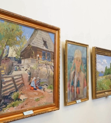 У Миколаєві відкрили мистецьку виставку «Світ без війни»
