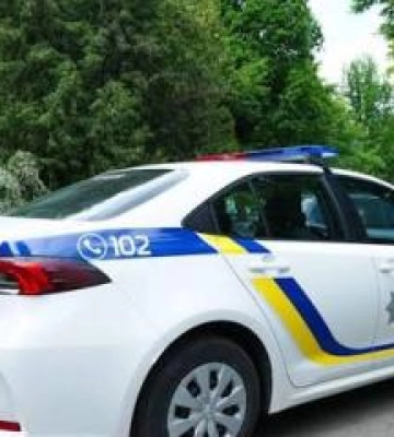 У Полтаві чоловік порізав колеса п’яти автомобілів: поліція затримала підозрюваного