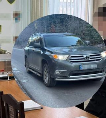 Даже просил машину: бывшего чиновника Ровенского ТЦК будут судить за взятки