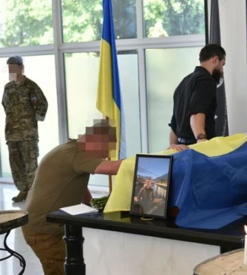 Бачив своє життя в Україні: у Івано-Франківську попрощалися з 26-річним захисником з Австралії