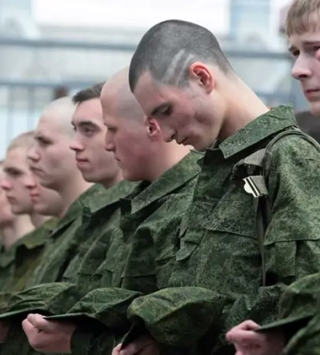 Росія знайшла новий спосіб заманити кримчан до військкоматів