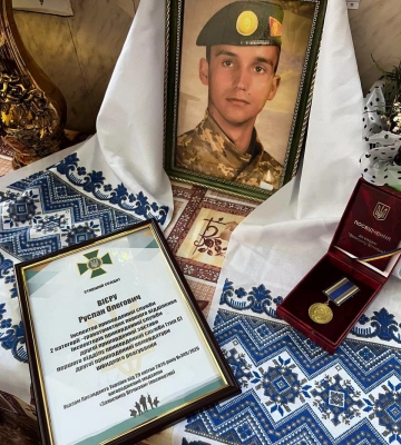 На Звенигородщині полеглого військового відзначили нагородою