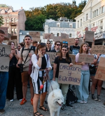 У Зеленського прокоментували інтерес військових до ексбійця ЗСУ, який закликає до протестів через відставку Федорова