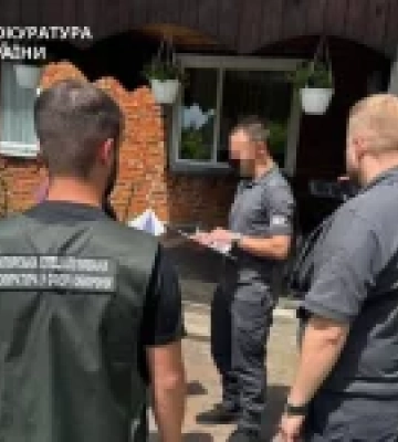 Військовослужбовиці та підполковнику повідомлено про підозру в незаконному отриманні 1,3 млн грн