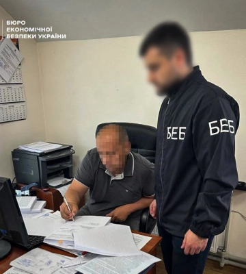 Незаконне відчуження земель на понад 9 млн грн: справу посадовця передали до суду