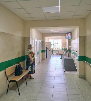 Міську лікарню відбудовують після обстрілів Харкова 