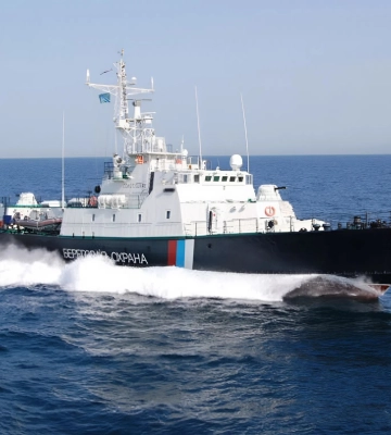 Силы обороны поразили НПЗ и корабли РФ