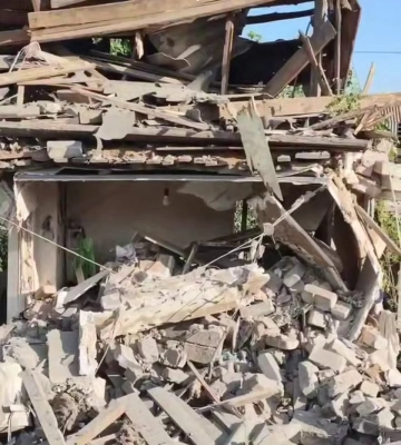 Ворог ударив авіабомбами по Запоріжжю: зруйновано приватні будинки