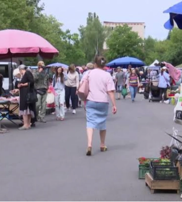 Варення стає розкішшю: що купують волиняни на ринках цього літа