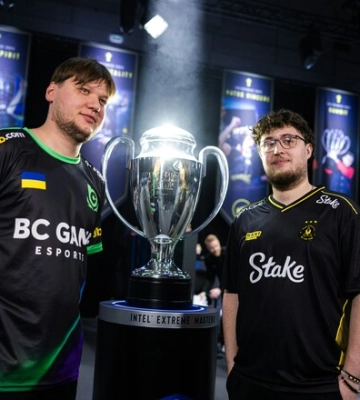 «Талант и дар». Экс-тренер NAVI сравнил s1mple и ZywOo с Роналду и Месси