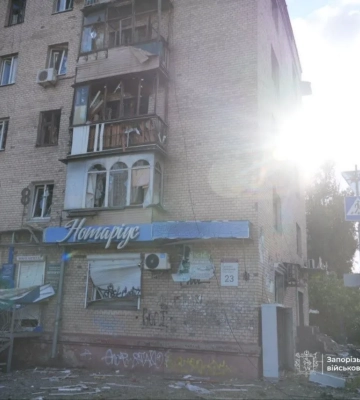 Россияне атаковали Запорожье двумя КАБами, есть один погибший и 13 раненых