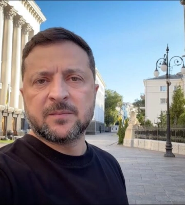 Розраховуємо, що протягом цих місяців попереду умови для достойного миру будуть наближені або силою, або дипломатією – звернення Президента