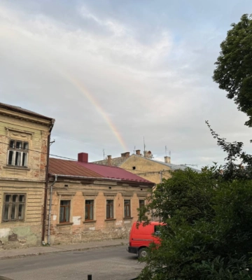 Надвечір у Чернівцях з‘явилась веселка