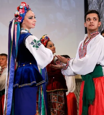 Зарплати працівникам культури зростуть: на скільки і коли