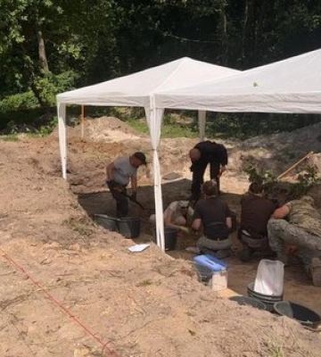 Рештки дев’ятьох тіл виявили під час ексгумації на Волині