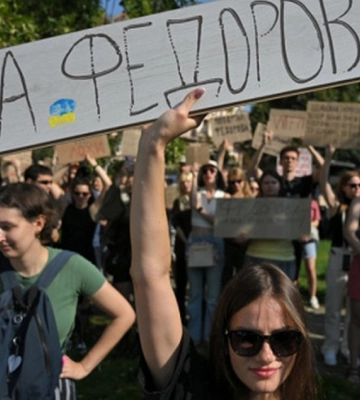 В Україні продовжуються протести проти відставки міністра оборони Федорова (ВІДЕО)