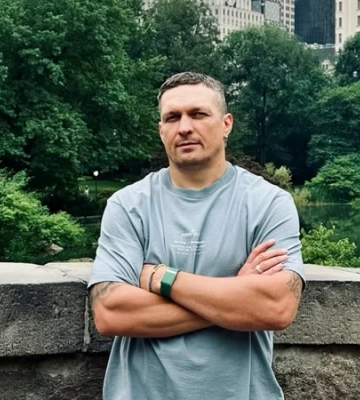 «У мене є останній танець». Усик пояснив, чому відмовився від чемпіонських поясів
