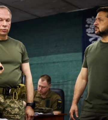 Зеленський розглядає можливість заміни Сирського – FT