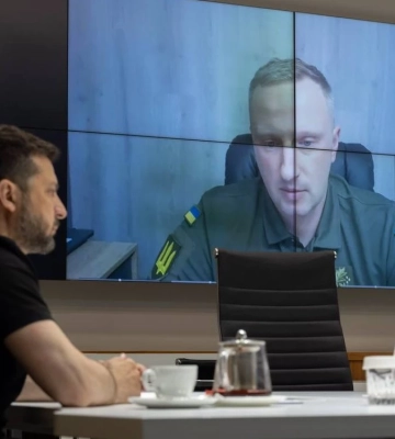 Зеленський провів зустріч із командирами шести корпусів щодо ситуації на найважчих напрямках