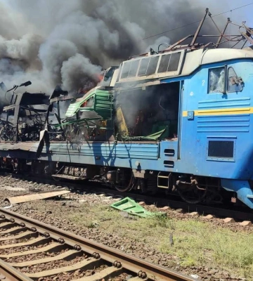 Пасажирський поїзд потрапив під атаку російського БпЛА на Запоріжжі