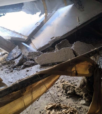 Обвалилося перекриття у пошкодженому російським обстрілом будинку на Харківщині