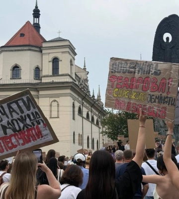 У Києві та інших містах тривають протести проти звільнення Федорова