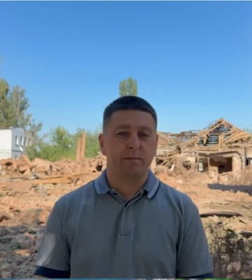 КАБами ударили по Слатино и Изюму: мать с ребенком оказались под завалами