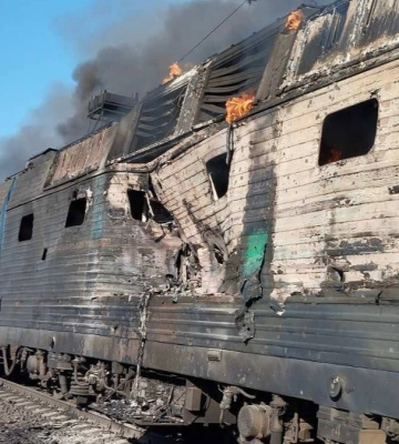 Російський дрон знову пошкодив пасажирський поїзд на Запоріжжі: деталі
