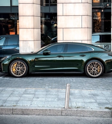780 сил и расход 2,1 л на 100 км: в Киеве заметили скоростной Porsche за 13 миллионов 