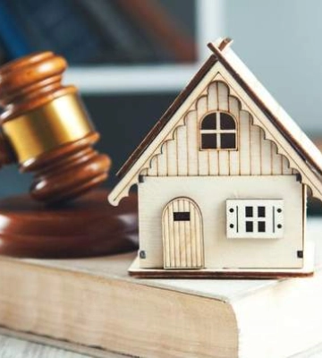 Не міг оформити право власності через арешт майна: суд став на бік спадкоємця