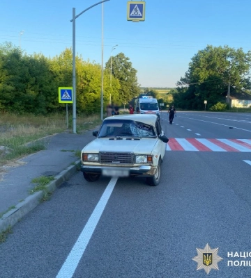 На Вінниччині легковика на смерть збив пішохода - поліція розпочала розслідування