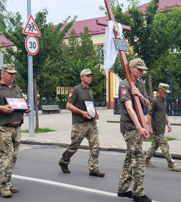 Життя обірвала війна за кілька місяців до 50-річчя: на Волині попрощалися із Героєм Віталієм Мартинюком