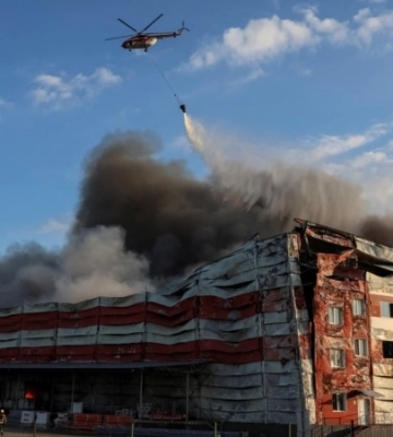 Атака РФ по Києву: гелікоптери ГУР допомагали гасити пожежу