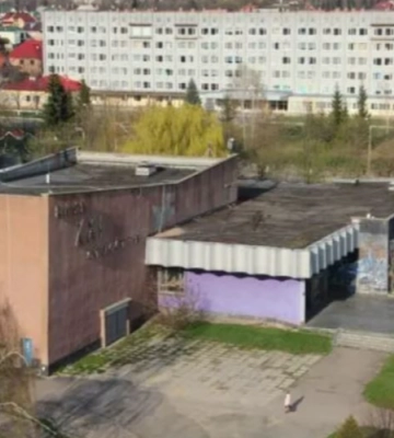 У Луцьку неповнолітній проник до клубу «ХХІ століття» та викрав запчастини до мобільної вишки