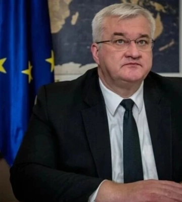 Київ залишають топдипломати Нідерландів та Канади: що сталося