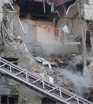 У Запоріжжі з-під завалів дістали тіло 11-річної дівчинки після російського обстрілу