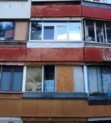 Мать была дома: в Харькове из окна многоэтажного дома выпал 3-летний ребенок