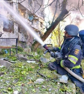 Рашисти вдарили КАБом по Павлограду: двоє загиблих, 13 поранених, серед них - дитина (оновлено). ФОТОрепортаж