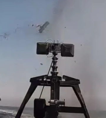 Морпехи впервые нанесли удар FPV-дронами по российским оккупантам прямо с беспилотных катеров «Barracuda». ВИДЕО