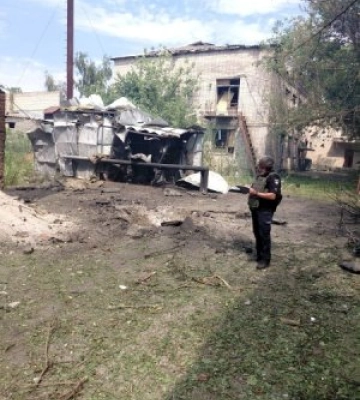 Зазнала травм жінка: у Миколаївському районі поліцейські документують наслідки ворожого обстрілу