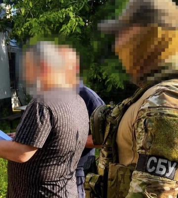 У Харкові затримали адвоката, який продавав фіктивне бронювання від мобілізації