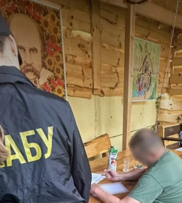 Посадовці Нацгвардії витратили бюджетні мільйони на дорогі покупки