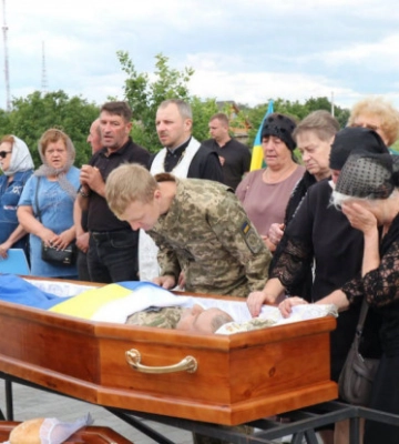 На Волині провели в останню путь захисника Володимира Соняка