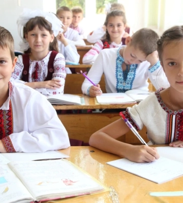 Заплатила штраф за русский язык: в Киеве на учительницу составили административный протокол